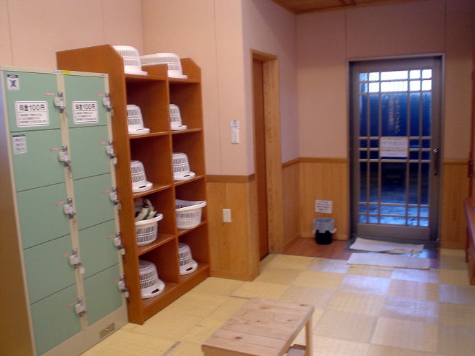 �O������@�����y�����s���z