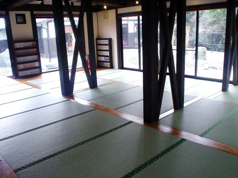 ��R�V�R����@�ق���̓��y�����s���z