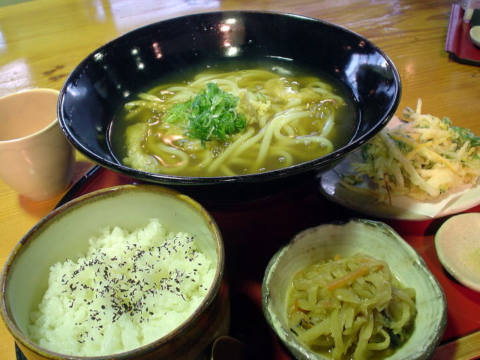 �M�y���ʂ�����@�K�ƕ����@���y�̓��y�����s���z