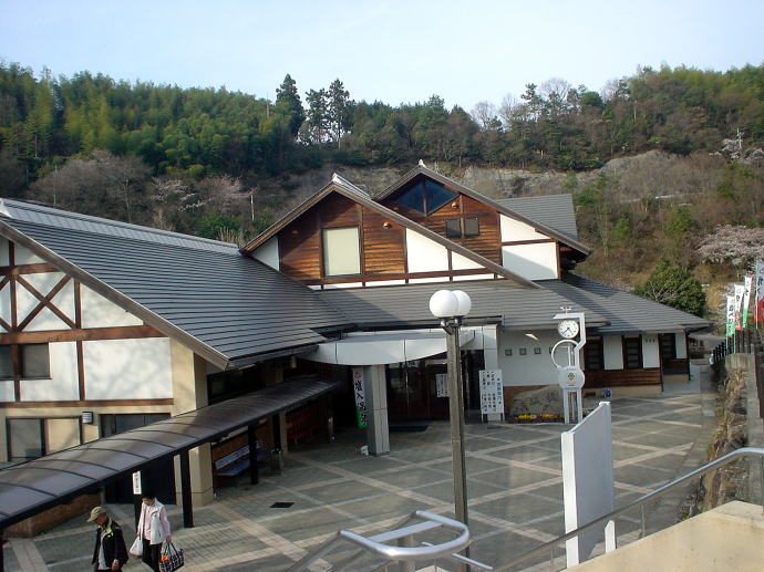 ��������y�����s���z